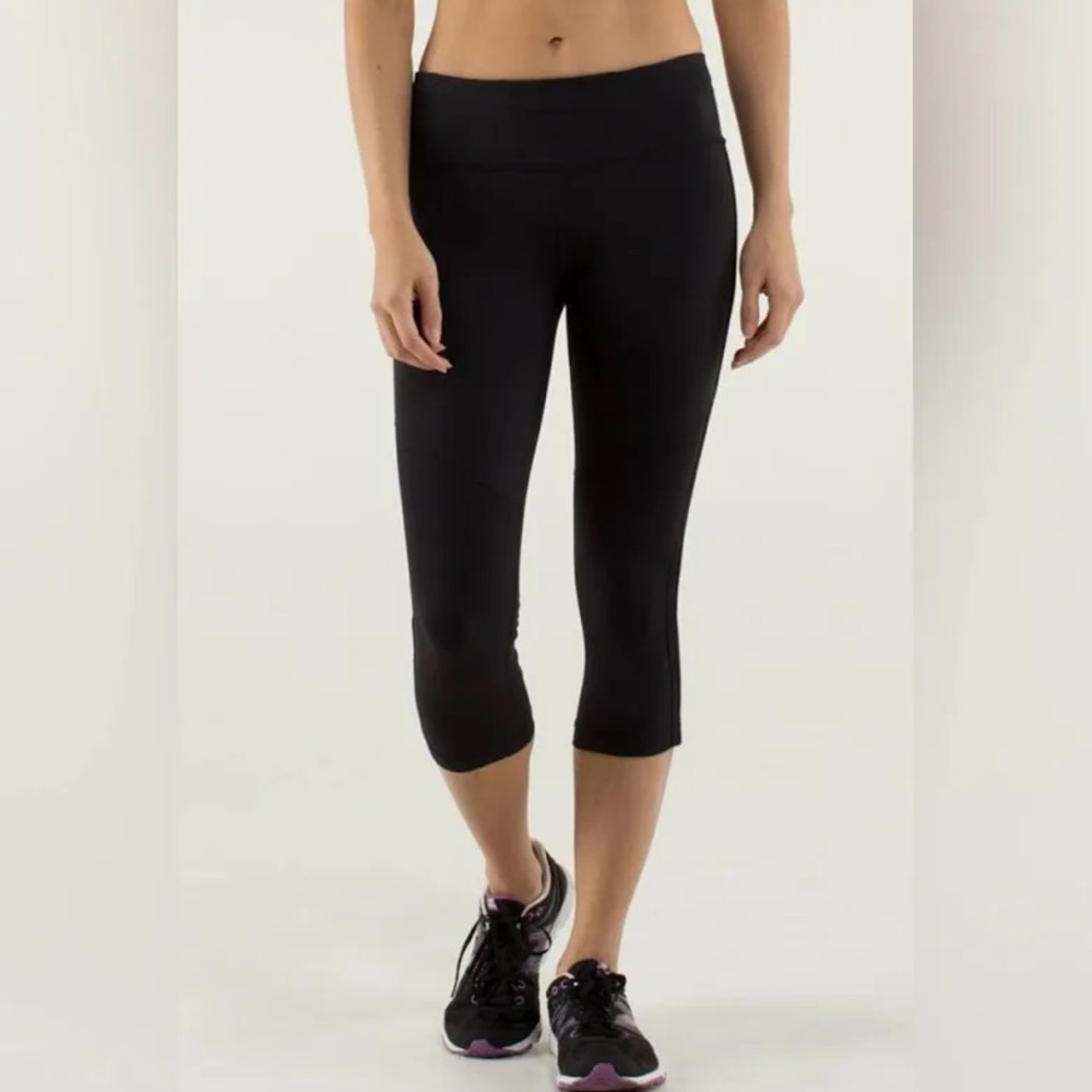 Lululemon Race with Grace Capri, Size 8